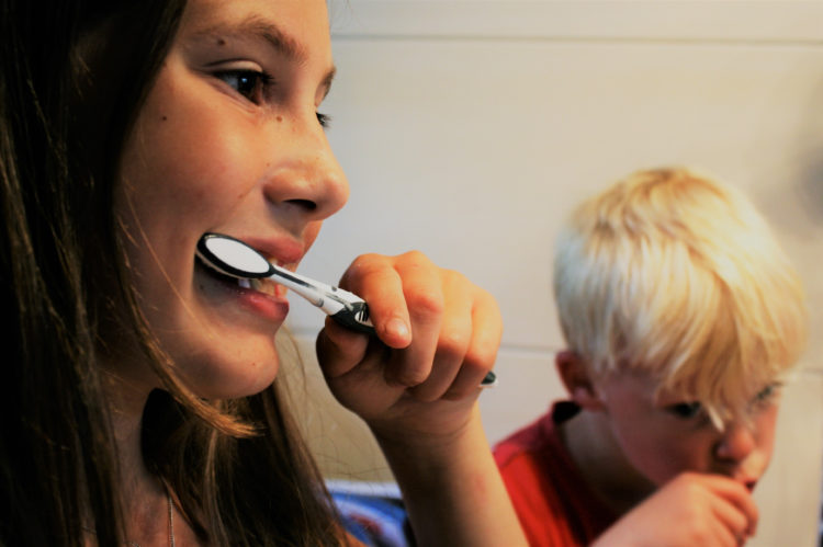 the proper way to brush your teeth, el dorado dental, santa fe dentist